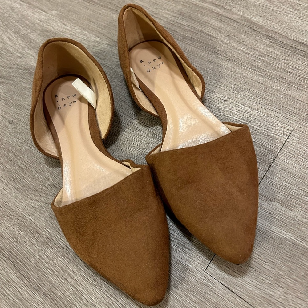 POINTED FLATS - SIZE 6